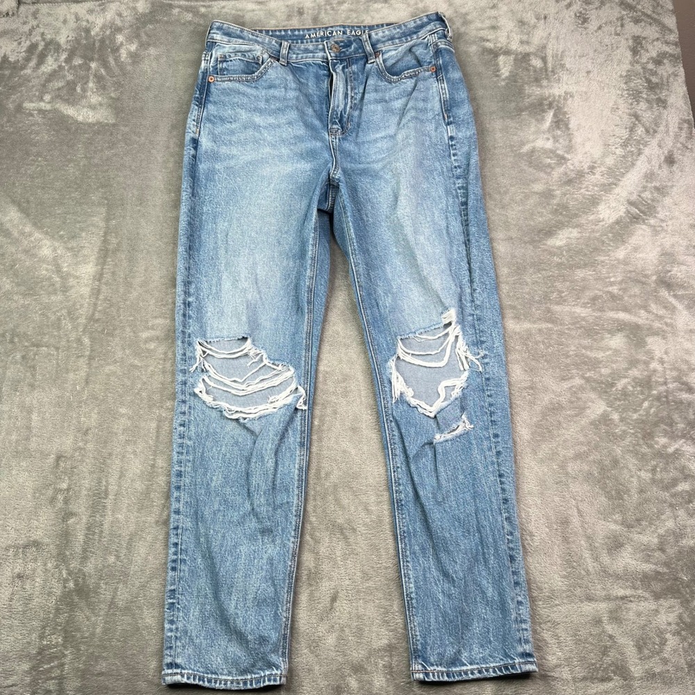 American Eagle Mom Jeans Womens 10 Light Wash Blue Distressed Stretch Denim